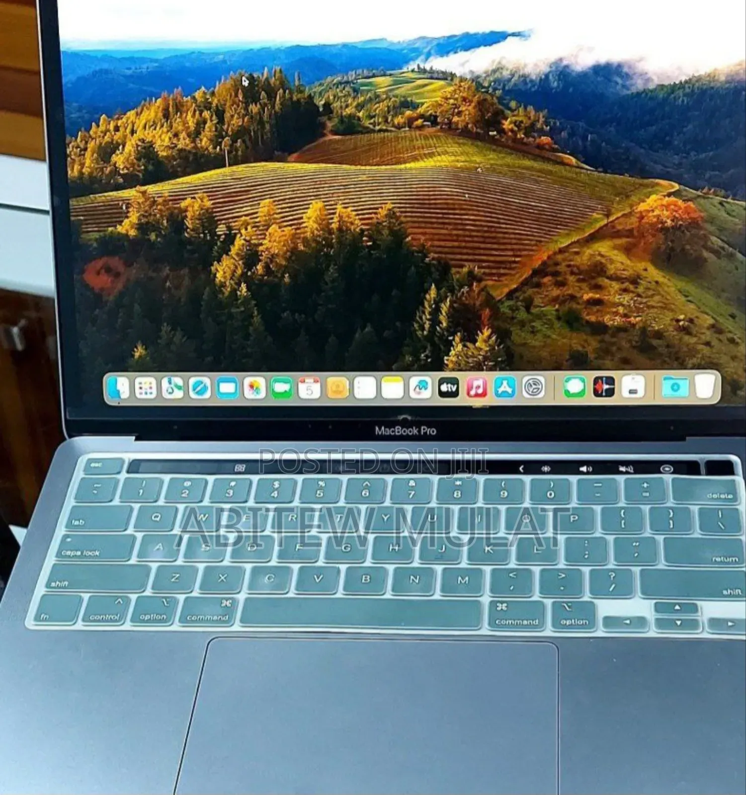 New Laptop Apple MacBook Pro M1 8GB Apple M1 SSD 256GB