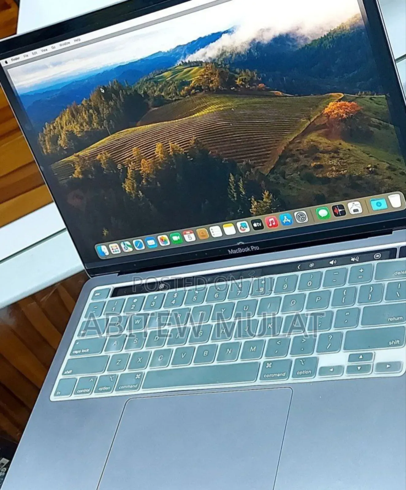 New Laptop Apple MacBook Pro M1 8GB Apple M1 SSD 256GB