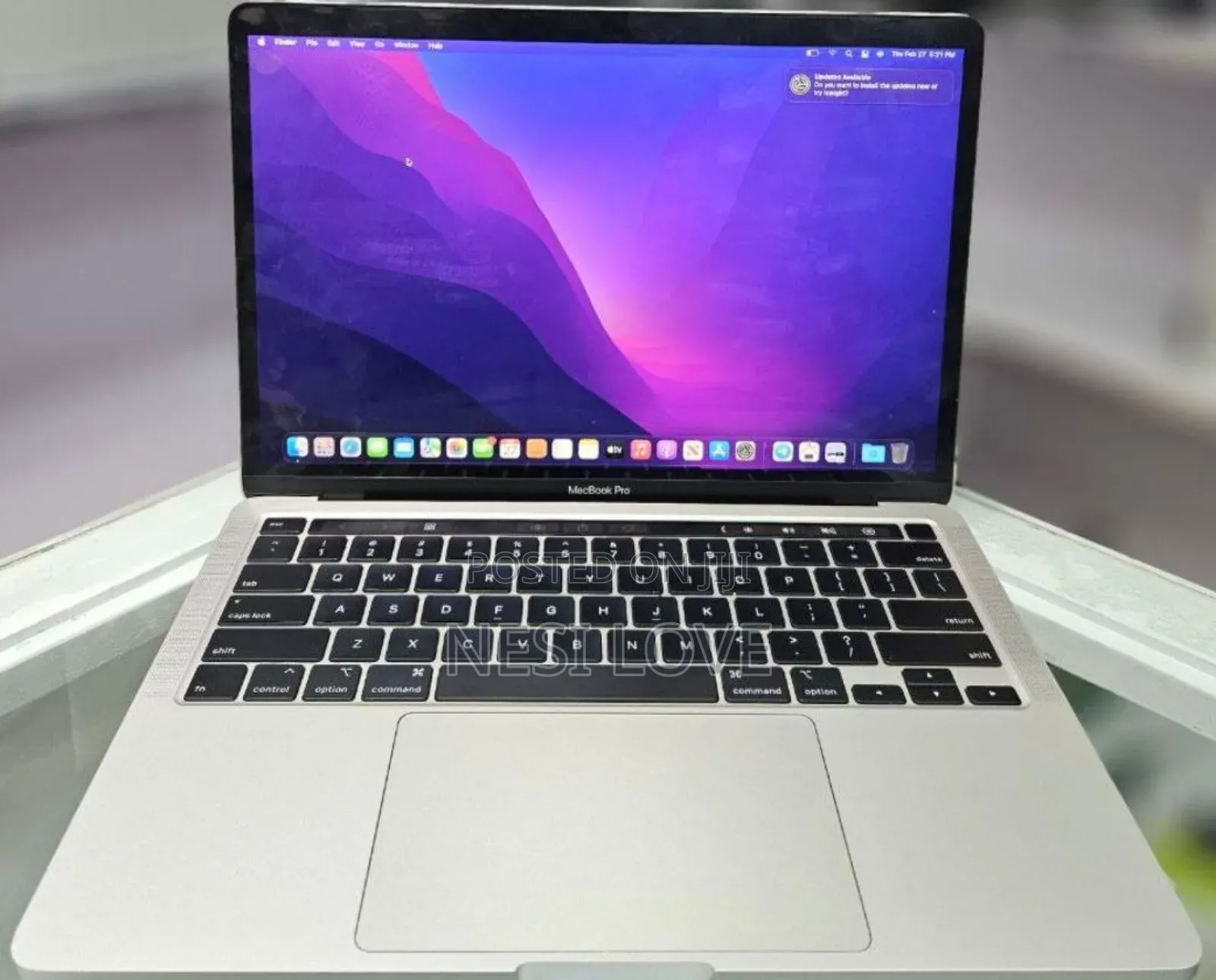 New Laptop Apple MacBook Pro 2020 16GB Intel Core I5 SSD 1T