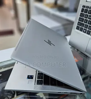 New Laptop HP EliteBook 830 G8 16GB Intel Core I5 SSD 512GB