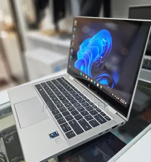 New Laptop HP EliteBook 830 G8 16GB Intel Core I5 SSD 512GB