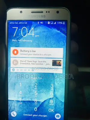 Photo - Samsung Galaxy J7 16 GB Orange