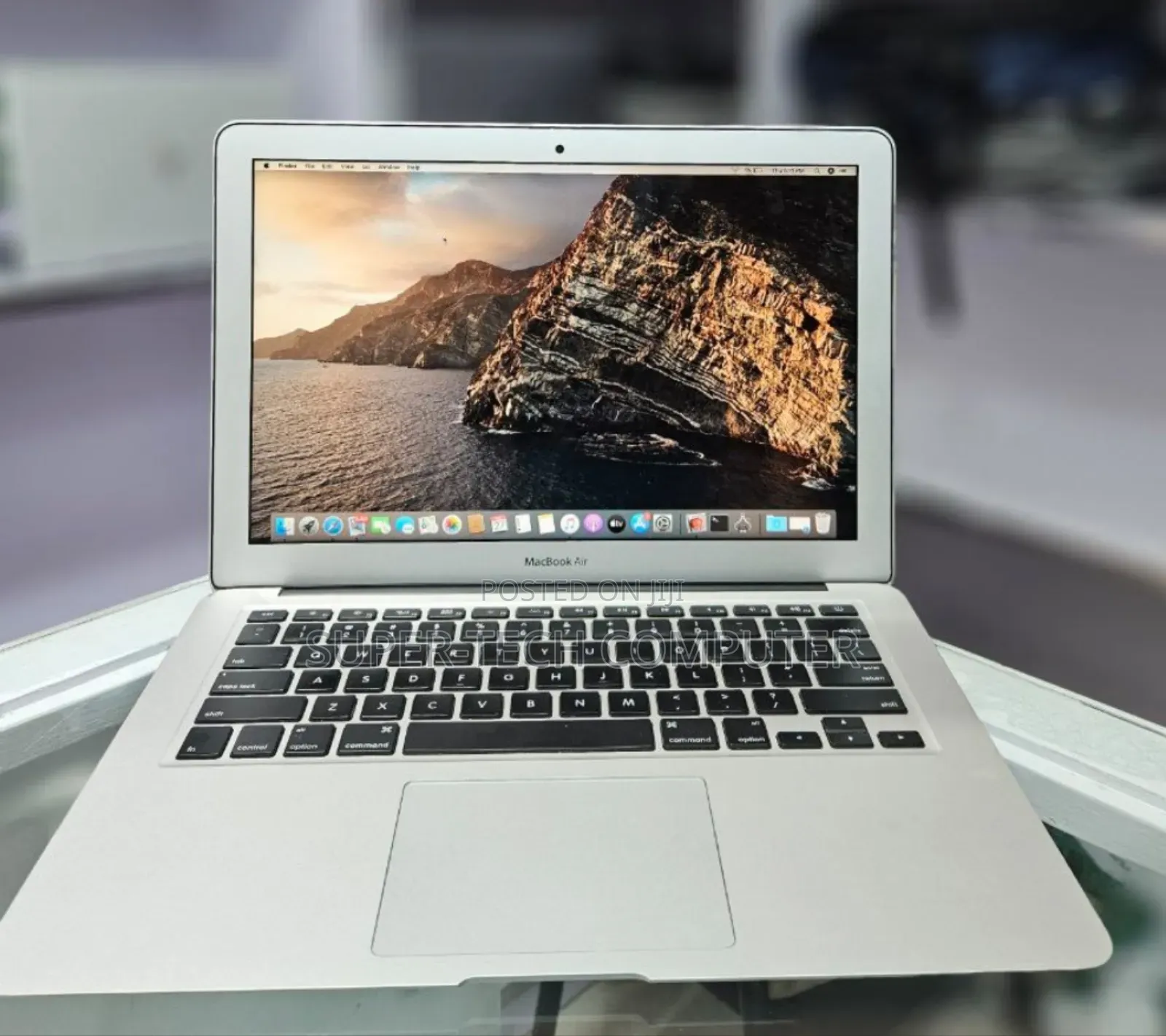 New Laptop Apple MacBook Air 2013 4GB Intel Core I5 SSD 128GB