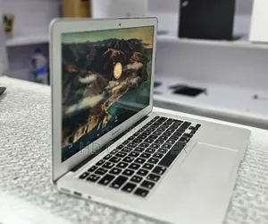 New Laptop Apple MacBook Air 2013 8GB Intel Core I5 SSD 128GB