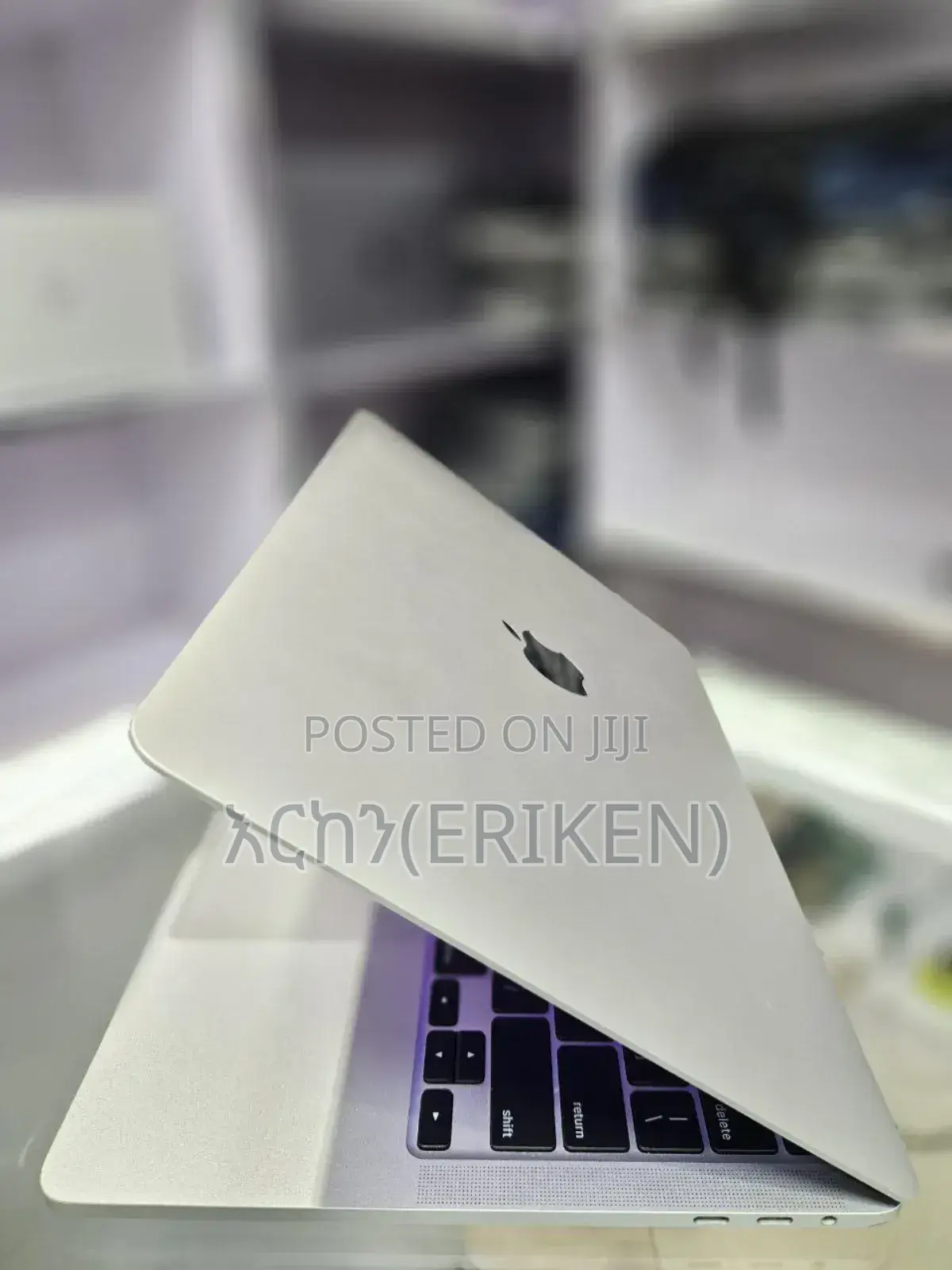 New Laptop Apple MacBook Pro 2020 16GB Intel Core I5 SSD 1T