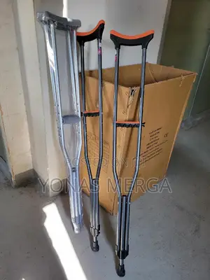 Photo - Crutches (Pair), Height Adjustable 4'6" -5'2 Padded Underarm