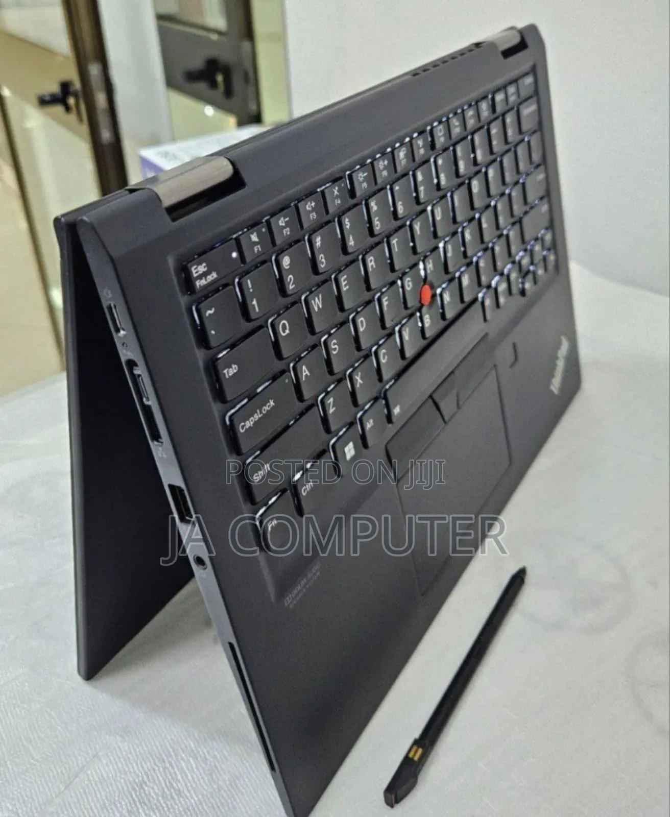 New Laptop Lenovo Thinkpad X13 Yoga 8GB Intel Core I5 SSD 512GB