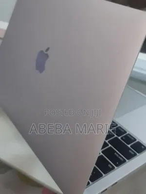 Photo - New Laptop Apple MacBook Pro 2020 16GB Intel Core I5 SSD 1T