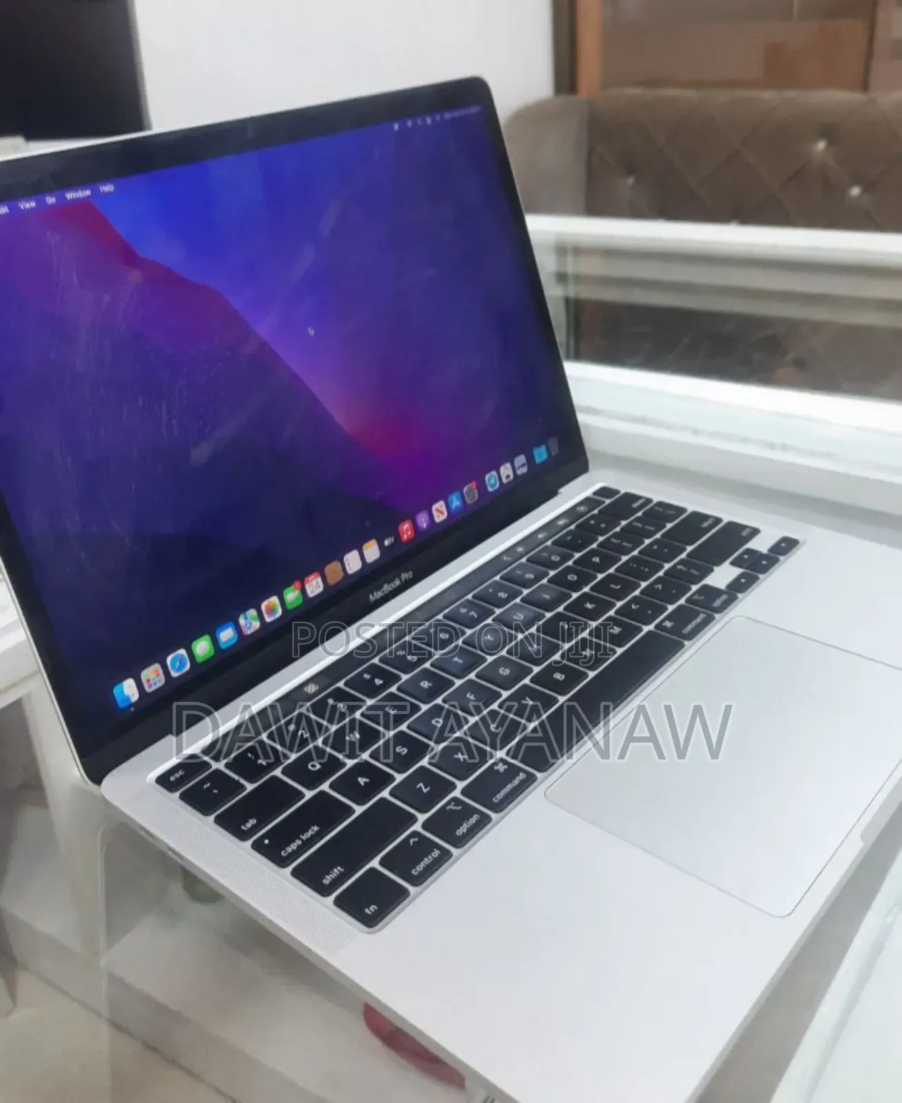 New Laptop Apple MacBook Pro 2020 16GB Intel Core I5 SSD 1T