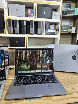 New Laptop Apple MacBook Pro 2020 16GB Intel Core I5 SSD 512GB