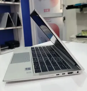 New Laptop HP EliteBook 830 G8 16GB Intel Core I7 SSD 512GB