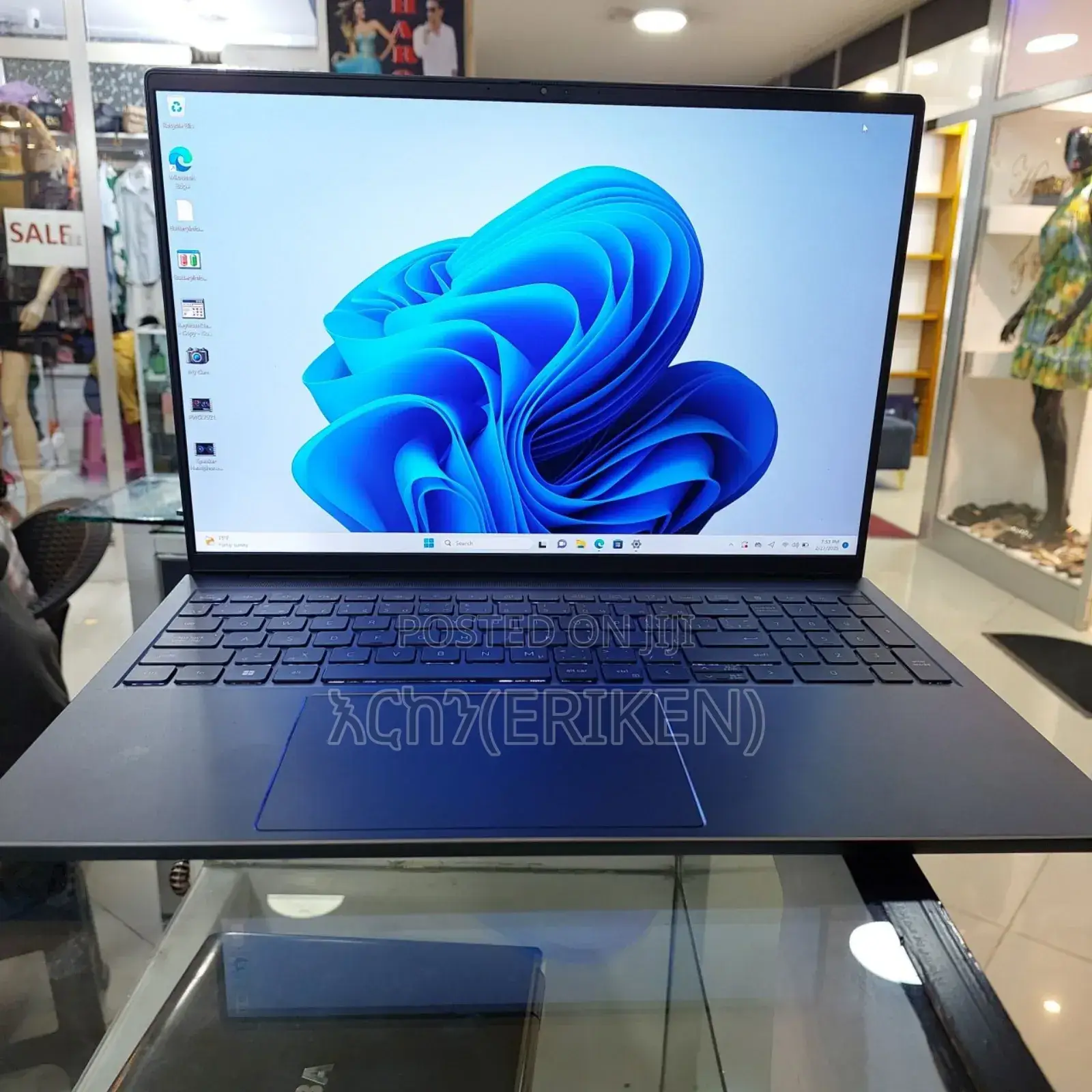 New Laptop Dell Inspiron 15 16GB Intel Core I7 SSD 1T