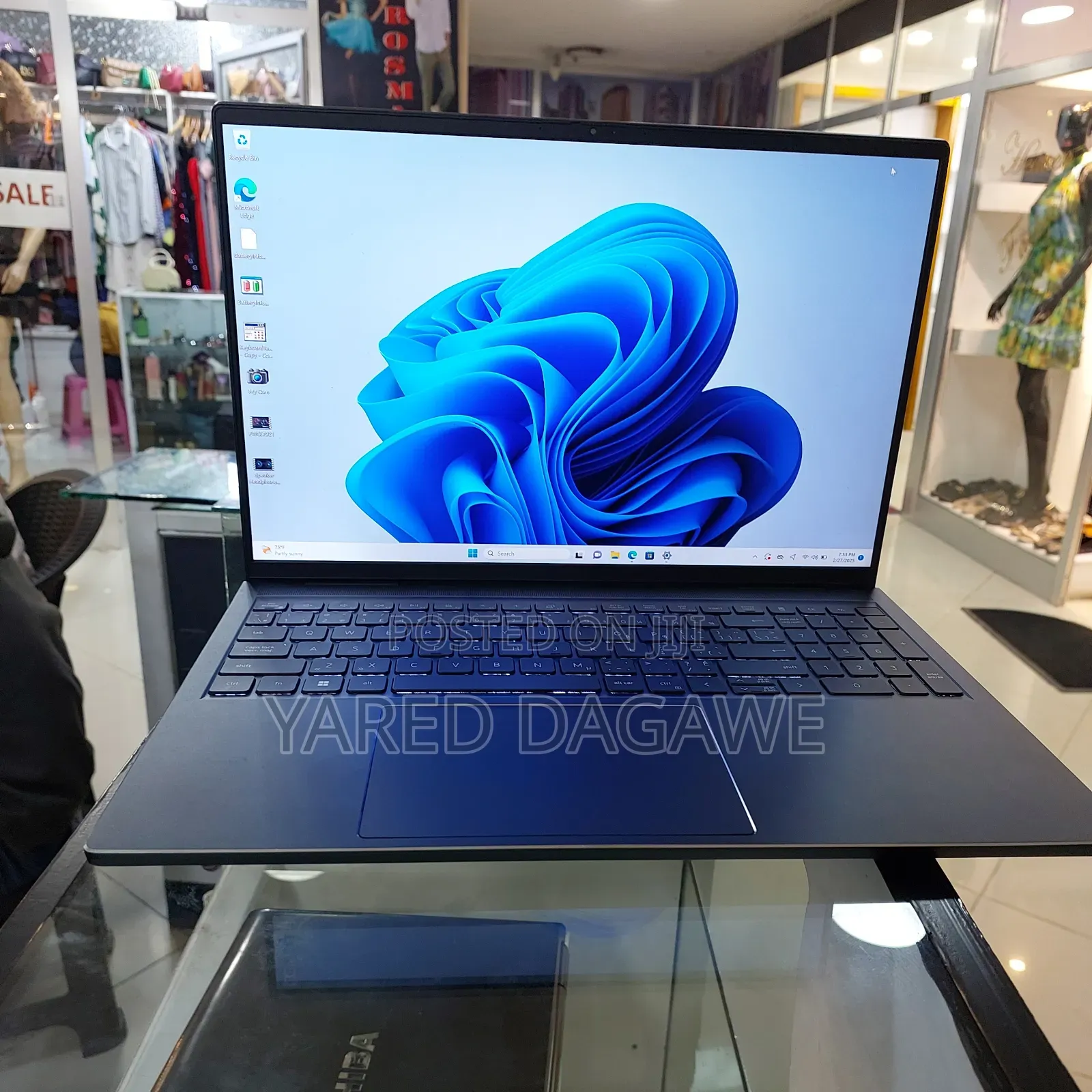 New Laptop Dell Inspiron 15 16GB Intel Core I7 SSD 1T