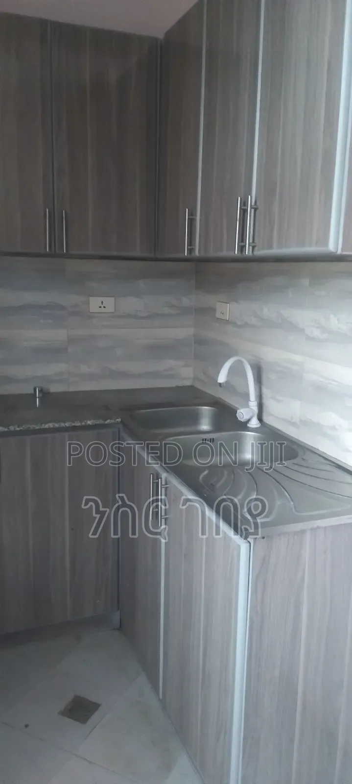 Furnished 2bdrm Condo in Ayat 49 ,40/60, Yeka for rent