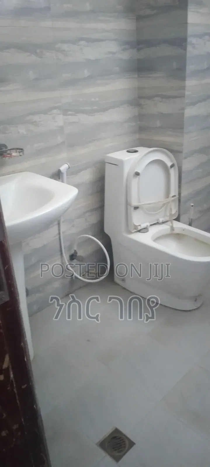 Furnished 2bdrm Condo in Ayat 49 ,40/60, Yeka for rent