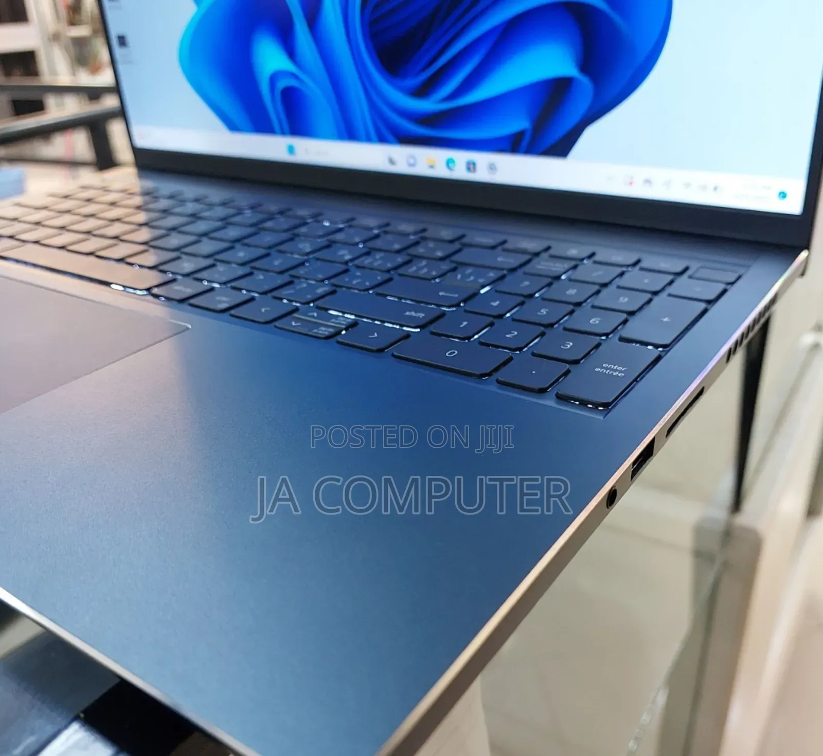 New Laptop Dell Inspiron 16 Plus 7630 16GB Intel Core I7 SSD 1T