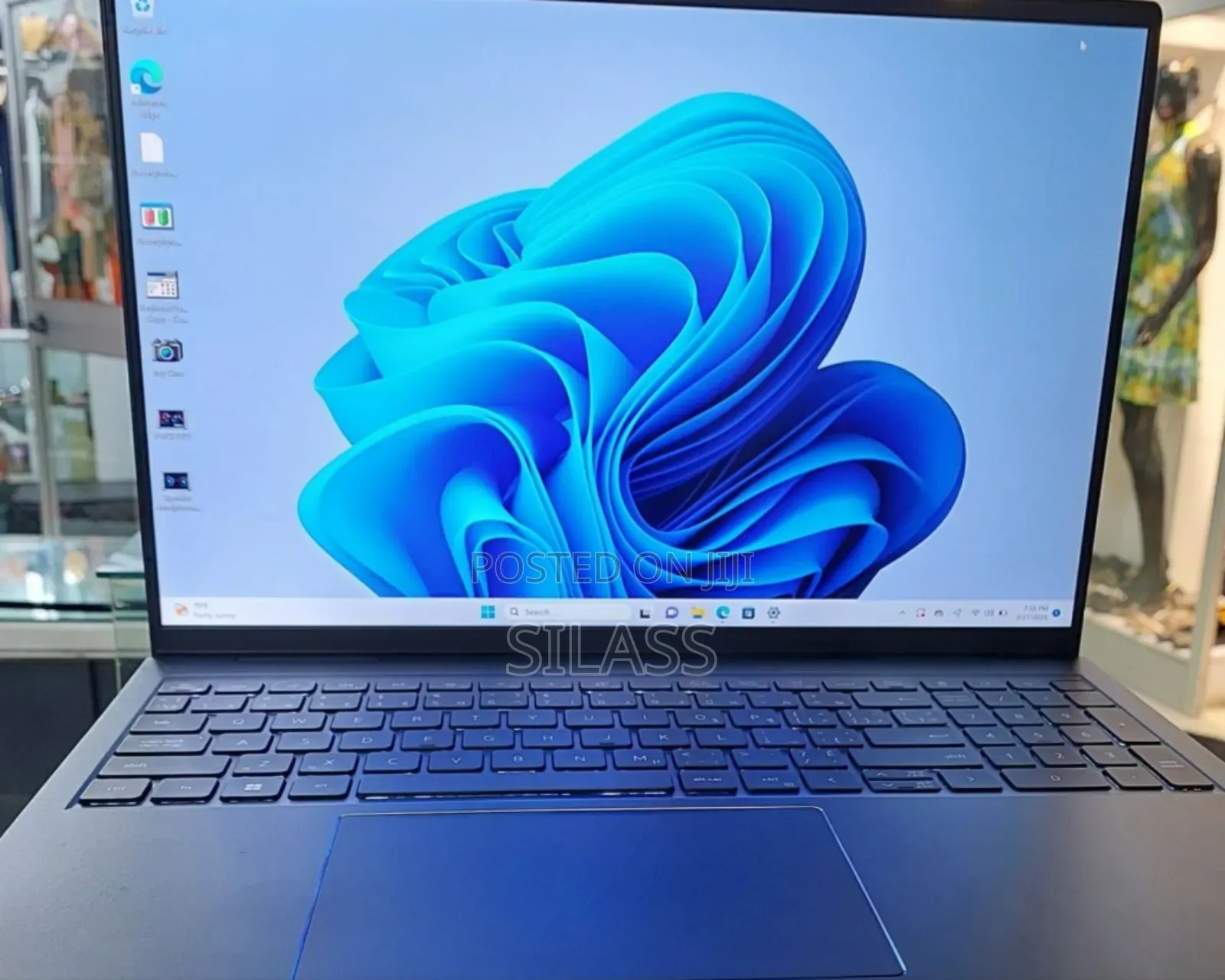 New Laptop Dell G16 7620 16GB Intel Core I7 SSD 1T