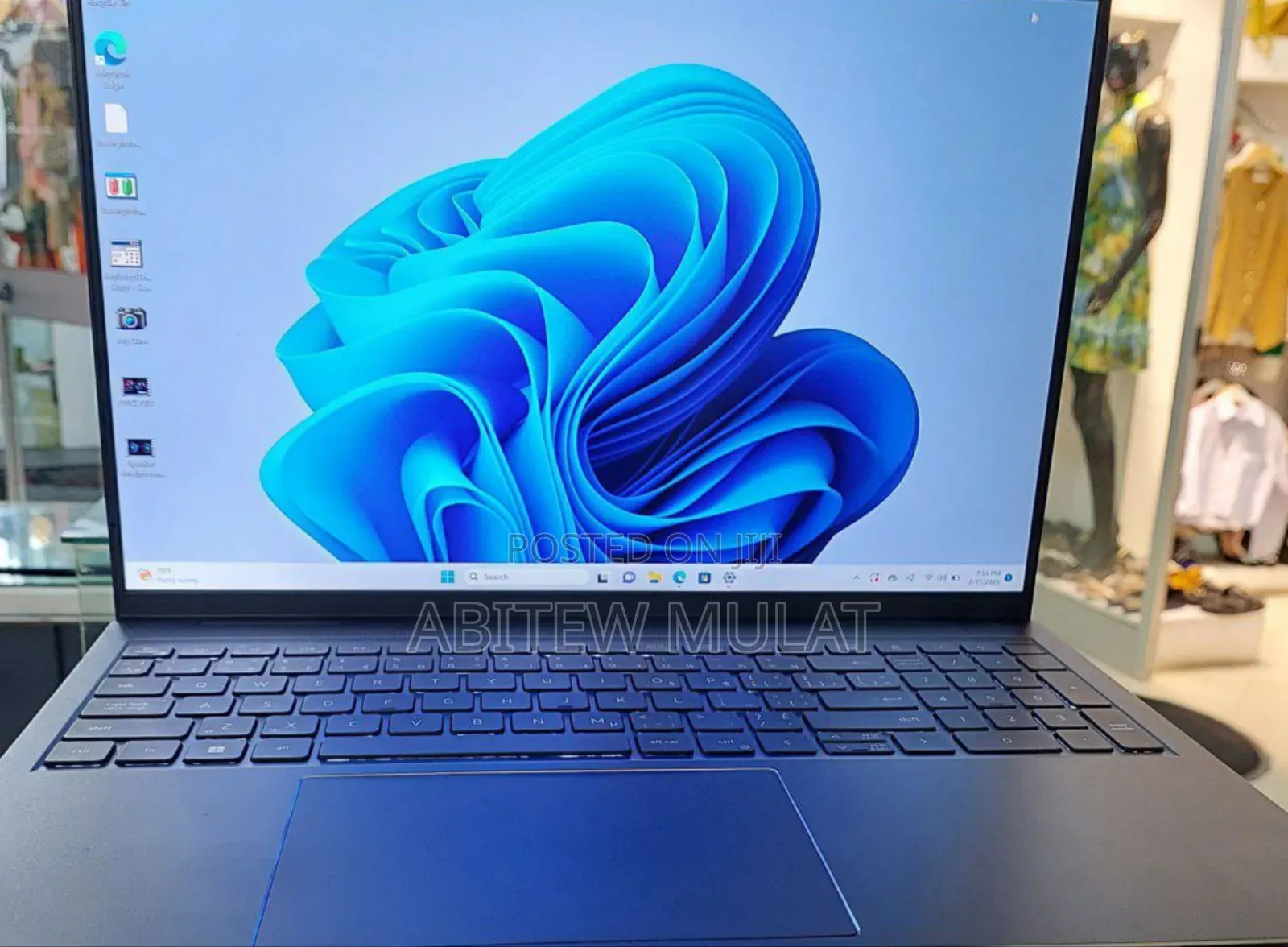 New Laptop Dell Inspiron 16 7630 16GB Intel Core I7 SSD 1T