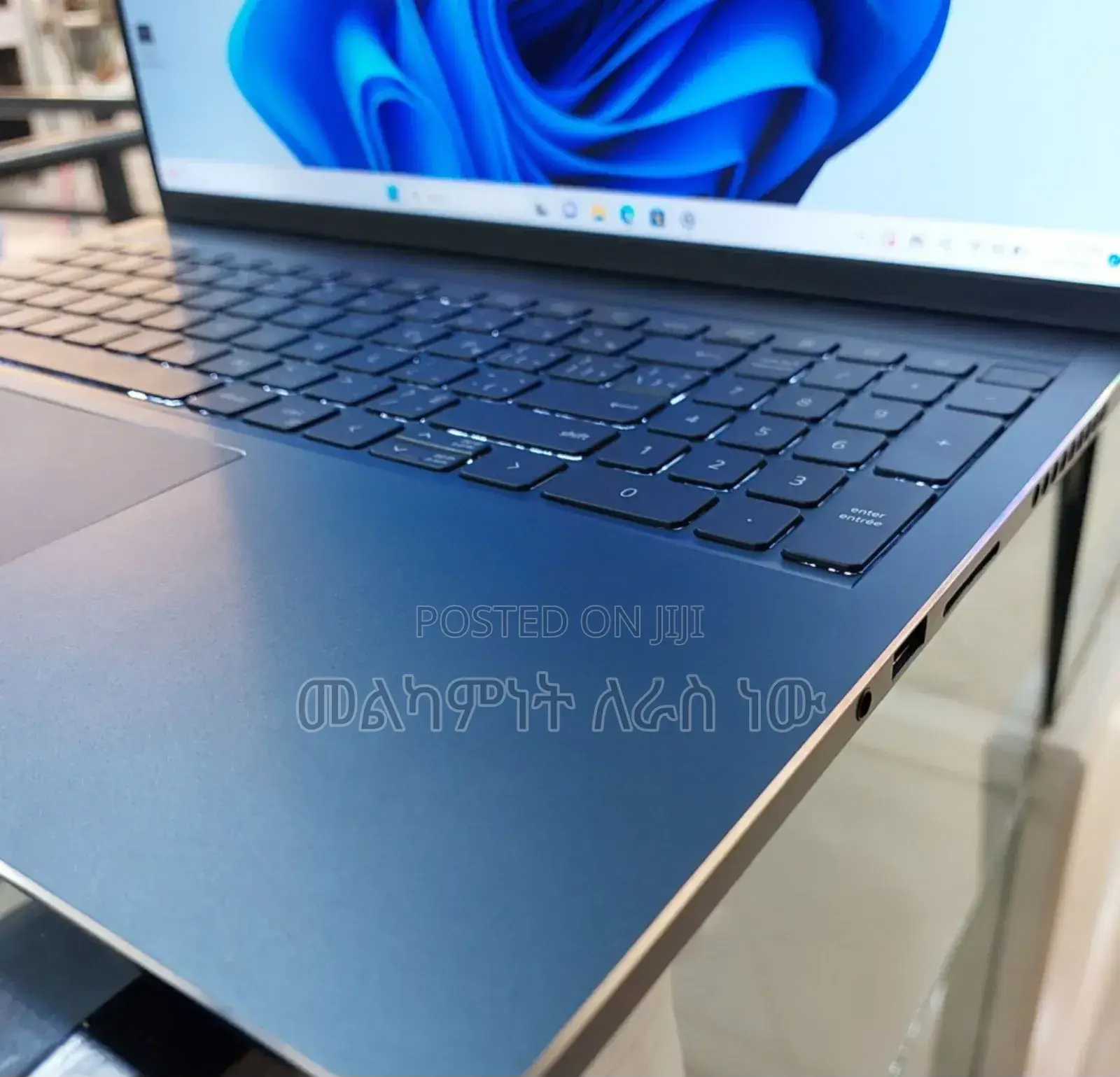 New Laptop Dell Inspiron 15 16GB Intel Core I7 SSD 1T