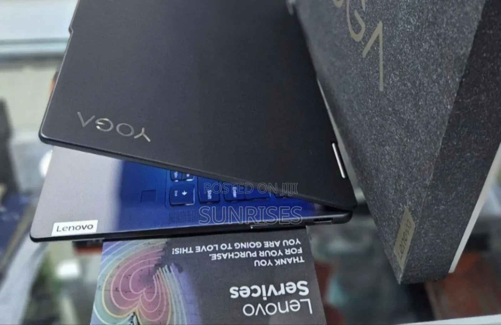 New Laptop Lenovo Yoga 7i 8GB Intel Core I5 SSD 512GB