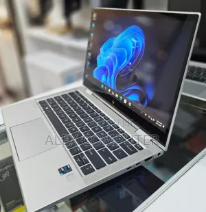 New Laptop HP EliteBook 830 16GB Intel Core I5 SSD 512GB