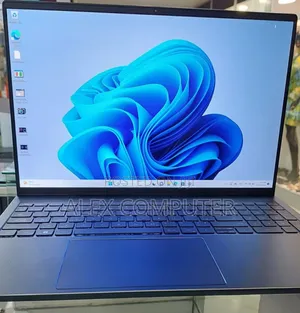 Photo - New Laptop Dell Inspiron 15 16GB Intel Core I7 SSD 1T