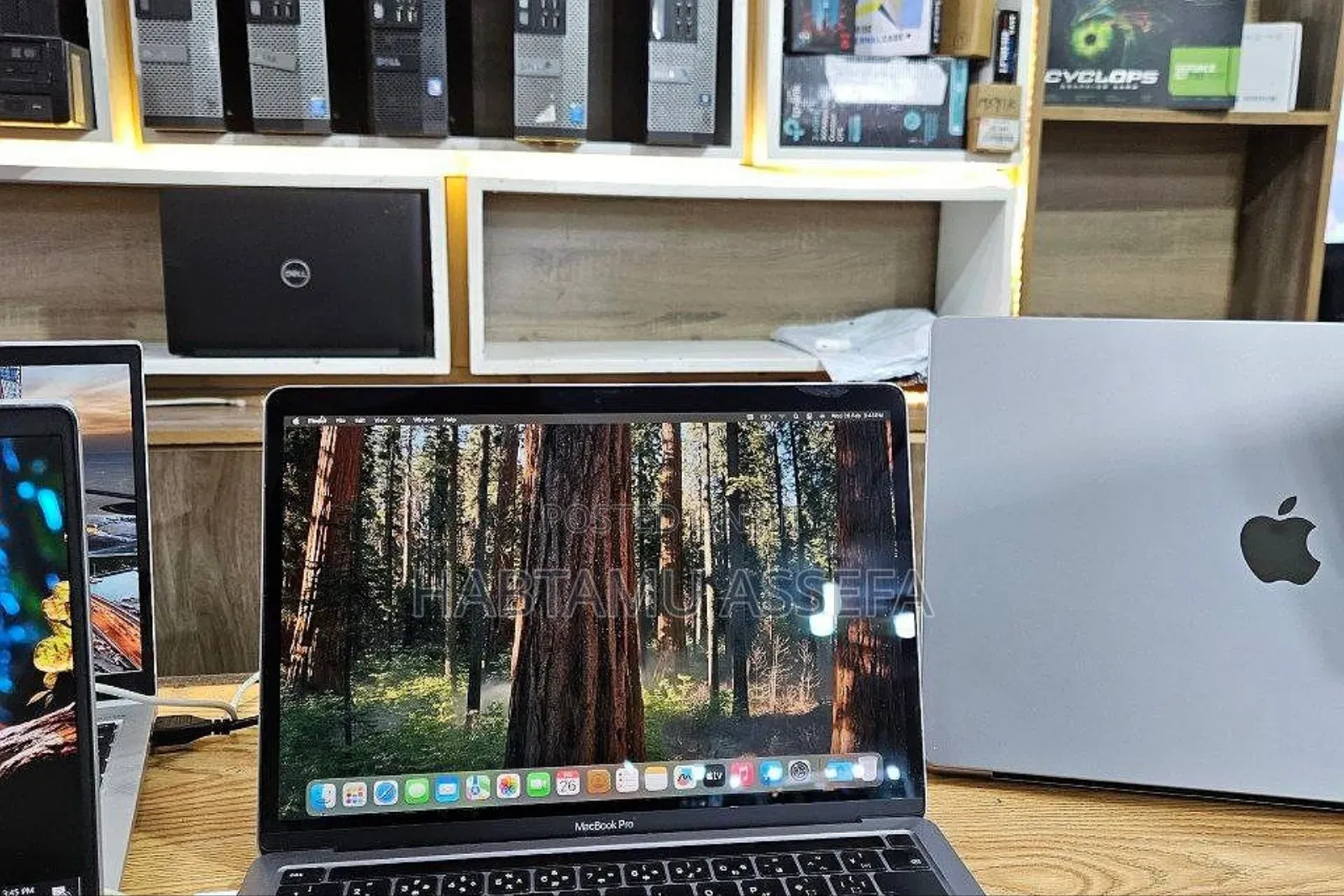 New Laptop Apple MacBook 2020 16GB Intel Core I5 SSD 512GB