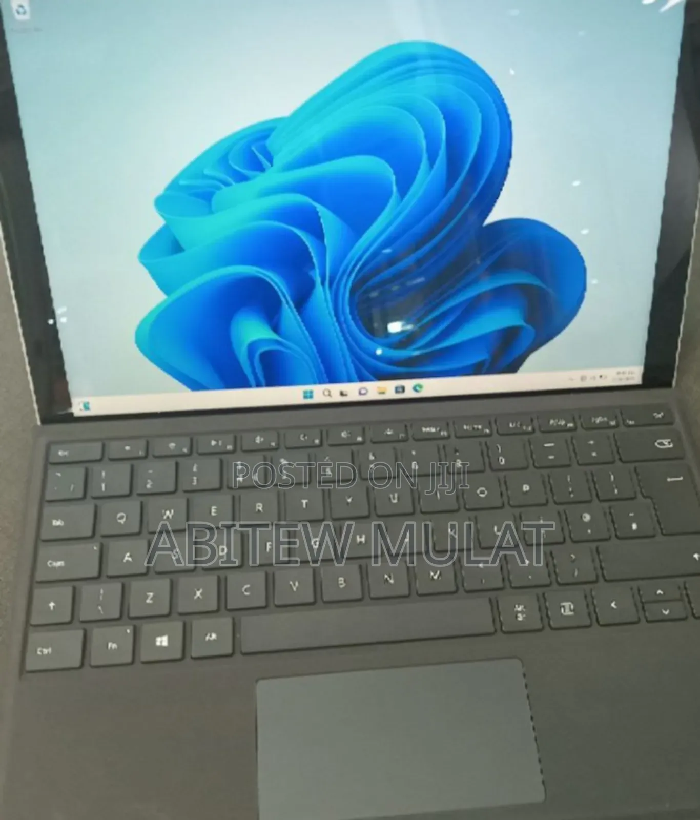 New Laptop Microsoft Surface Pro 7 8GB Intel Core I5 SSD 256GB