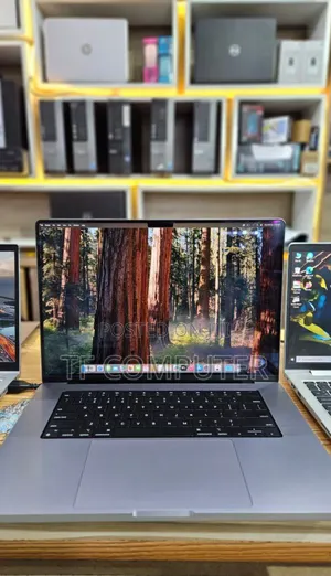 New Laptop Apple MacBook Pro 2021 M1 16GB Apple M1 Pro SSD 1T