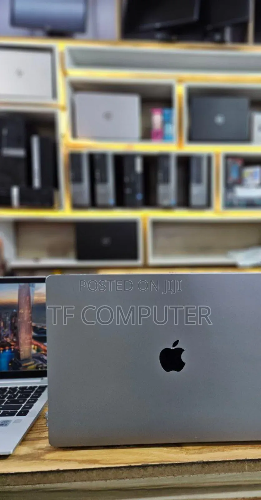 New Laptop Apple MacBook Pro 2021 M1 16GB Apple M1 Pro SSD 1T