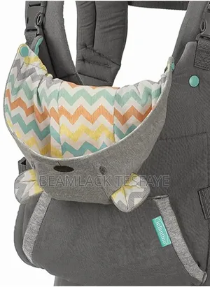 Photo - Infantino Cuddle Up Ergonomic Baby Carrier