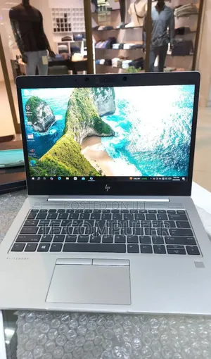 New Laptop HP EliteBook 830 G8 8GB Intel Core I5 SSD 512GB