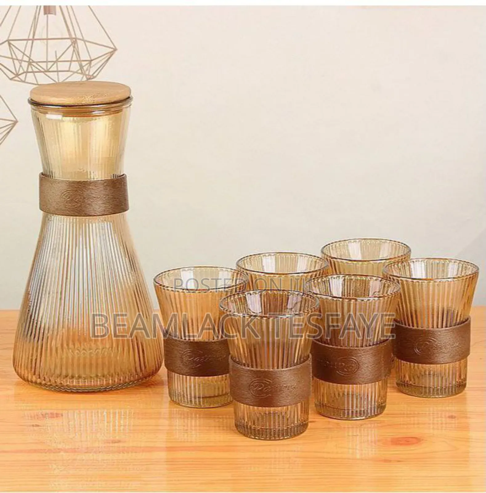 1.4l የመያዝ አቅም ያለው ጆግ 6 መጠጫ ብርጭቆ ጋር. 7pcs Glass Kettle Set