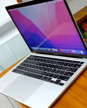 New Laptop Apple MacBook Pro M1 8GB Apple M1 SSD 512GB