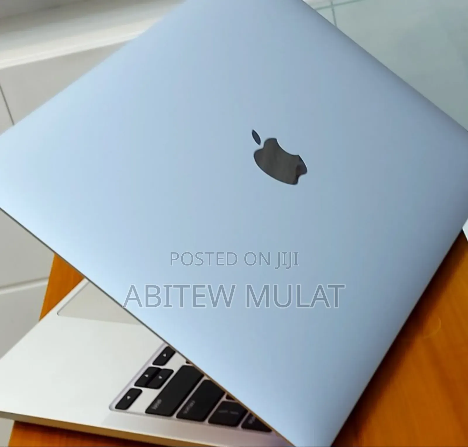 New Laptop Apple MacBook Pro M1 8GB Apple M1 SSD 512GB