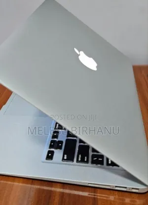 Photo - New Laptop Apple MacBook Air 2017 8GB Intel Core I5 SSD 128GB