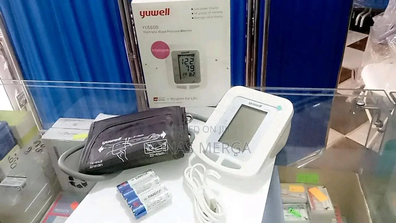 Digital Bp Machine (660d)፪叟portable Medical Device Designed