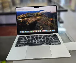 New Apple MacBook Pro 2023 M3 14-Inch 8GB Intel Core M3 SSD 512GB