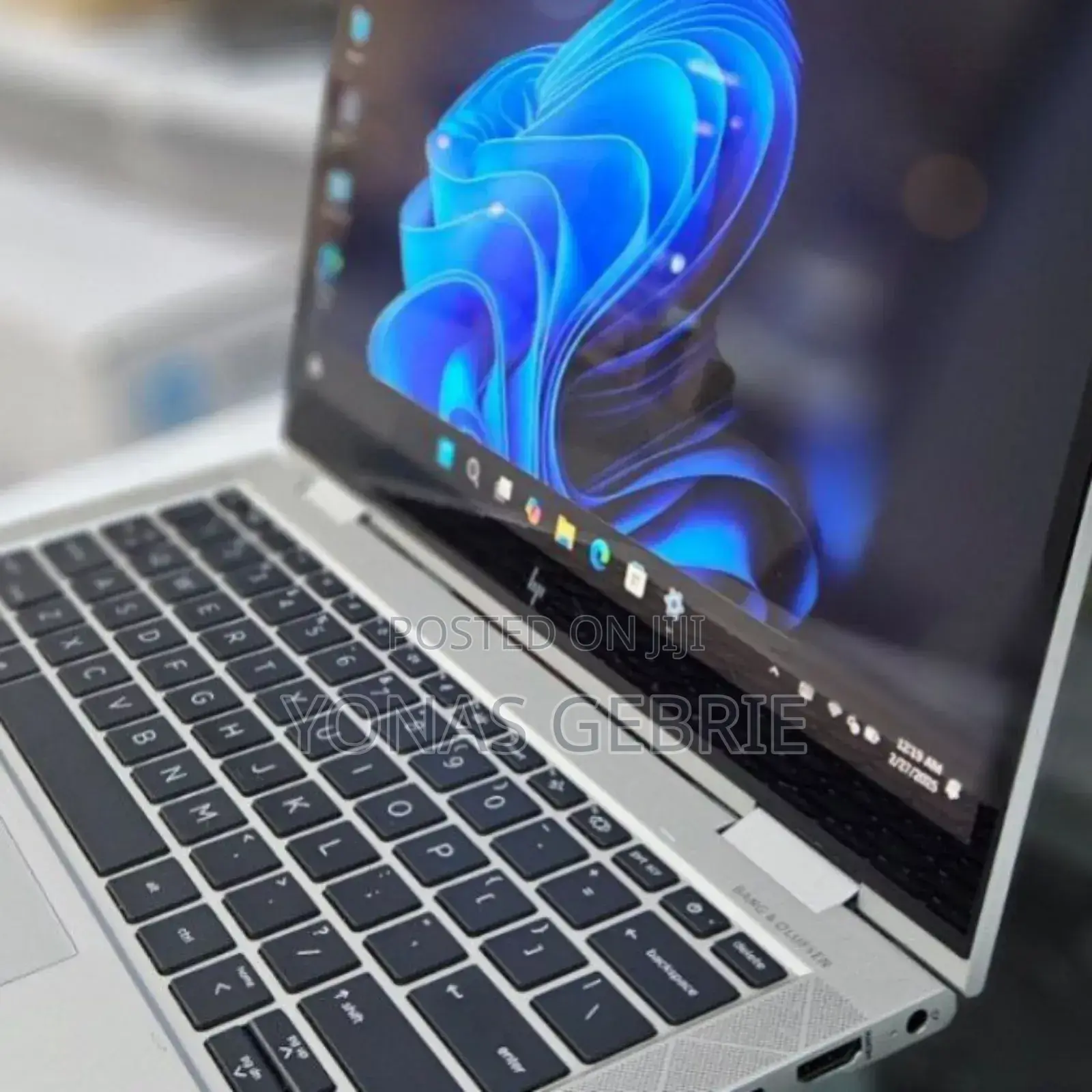 New Laptop HP EliteBook 830 G8 16GB Intel Core i5 SSD 512GB
