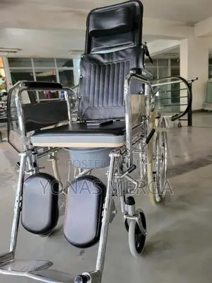 Backrest፫更with Toilet/Commode Wheelchair፪角ensuring Hygienic