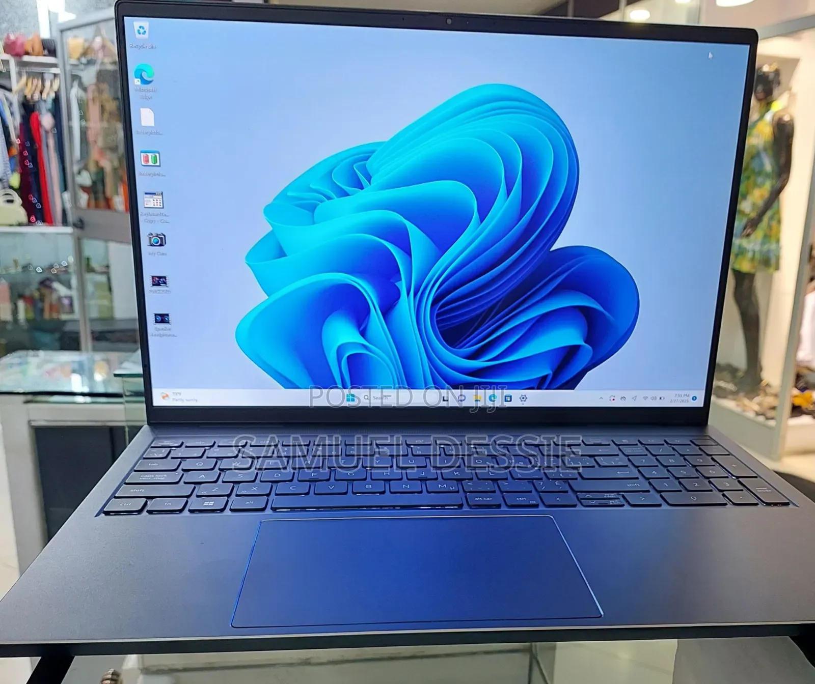 New Laptop Dell Inspiron 15 16GB Intel Core I7 SSD 1T