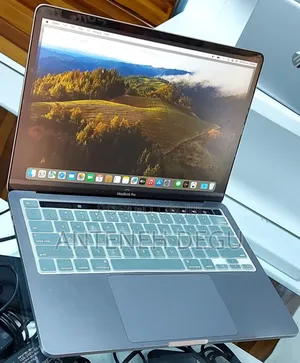 Photo - New Laptop Apple MacBook Pro M1 8GB Apple M1 SSD 256GB