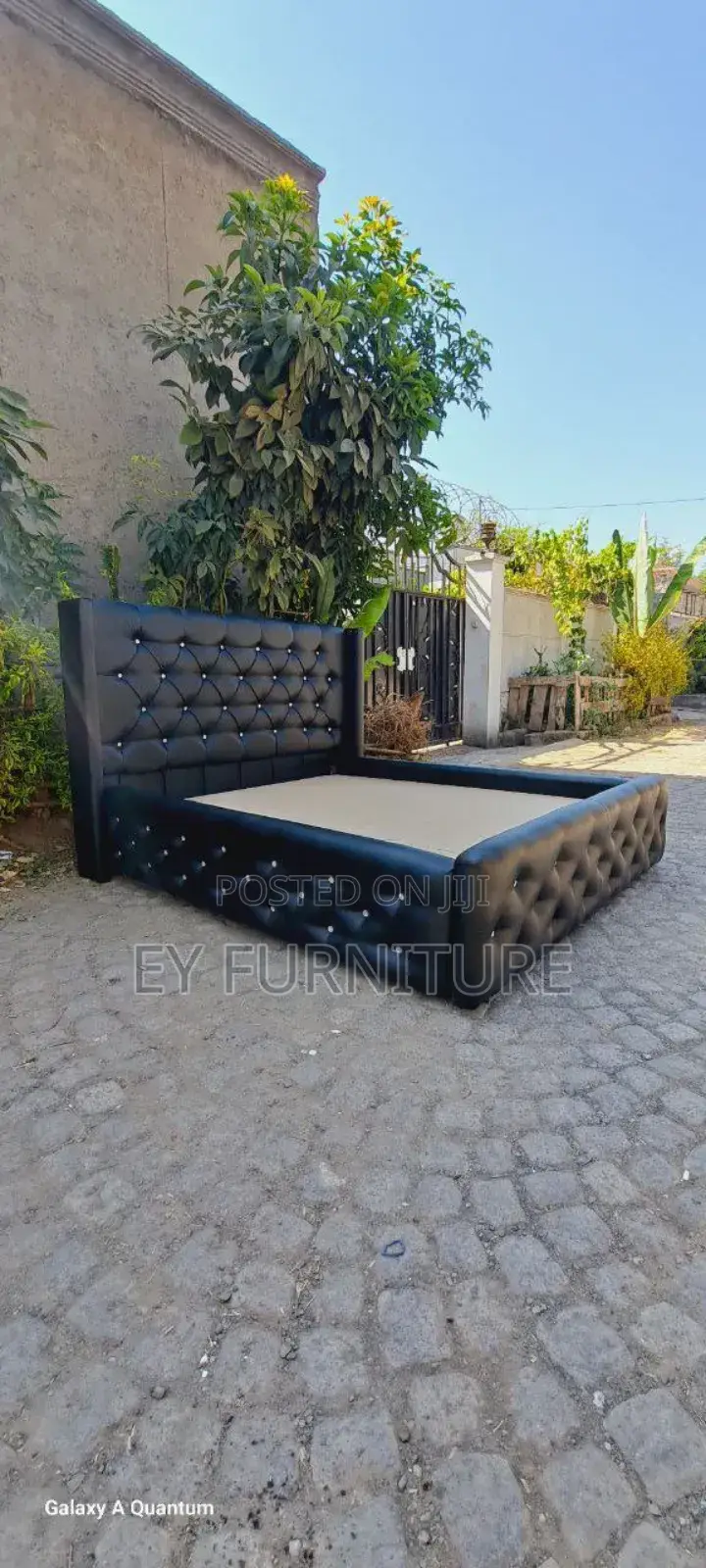 የሚሸጥ የተሰራ 1.50 ሌዘር አልጋ 24.000