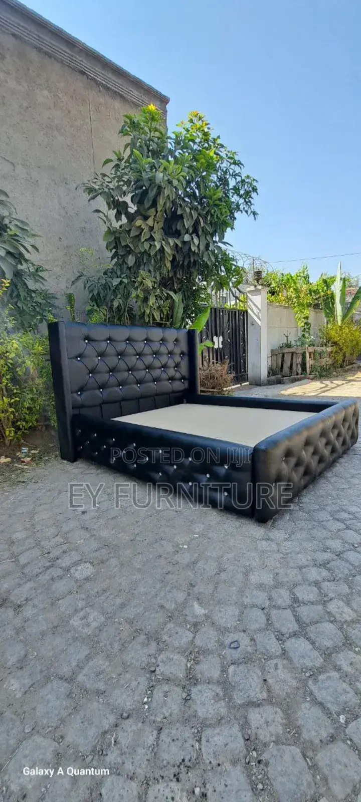 የሚሸጥ የተሰራ 1.50 ሌዘር አልጋ 24.000