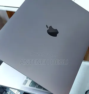 New Laptop Apple MacBook Pro M1 8GB Apple M1 SSD 256GB