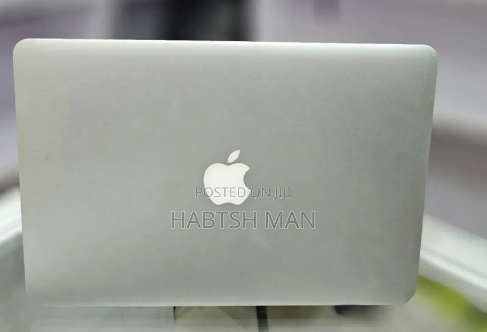 New Laptop Apple MacBook Air 2013 4GB Intel Core I5 SSD 128GB