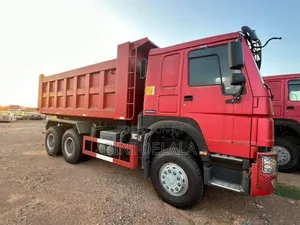 New Sinotruk Howo 2025 Red