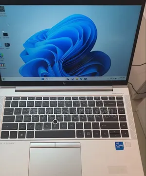 New Laptop HP EliteBook 840 G8 16GB Intel Core I5 SSD 512GB