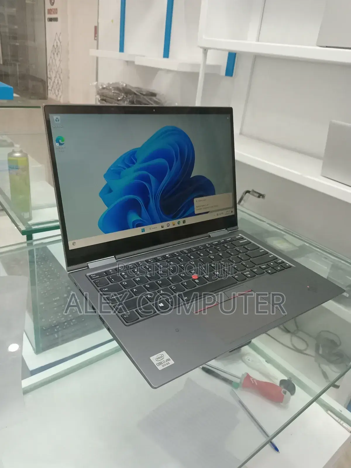 New Laptop Lenovo Thinkpad X1 Yoga 16GB Intel Core I7 SSD 512GB