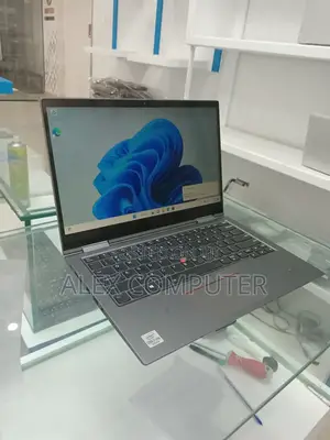 New Laptop Lenovo Thinkpad X1 Yoga 16GB Intel Core I7 SSD 512GB